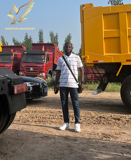 Tanzania Customers visit Hongying Company to order the tipper truck and trailer