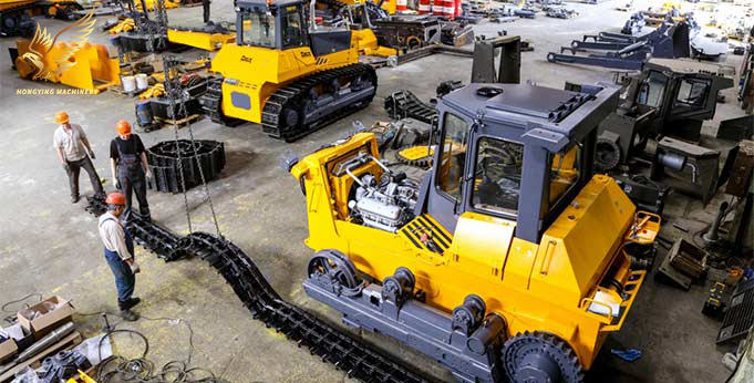 DRC customers came to our company to test the performance of used shantui SD22F bulldozer