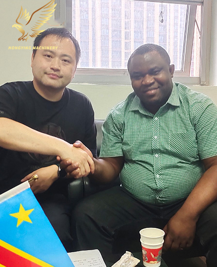 DRC Customers visit Hongying Company for Negotiate cooperation on dump trucks