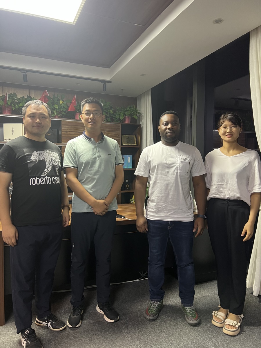 Customers visit Huihe Company