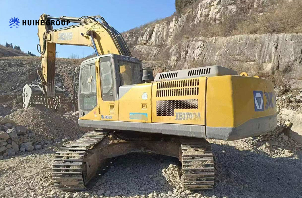 Used XCMG XE370