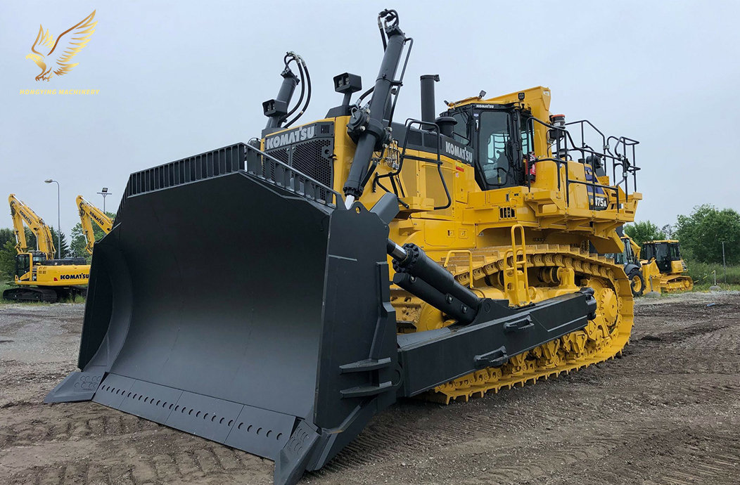 Used Komatsu D475 Bulldozer