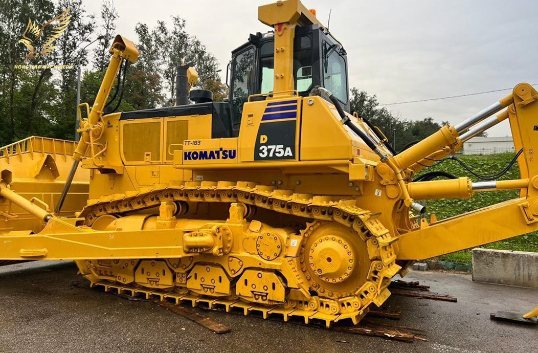 Used Komatsu D375 Bulldozer
