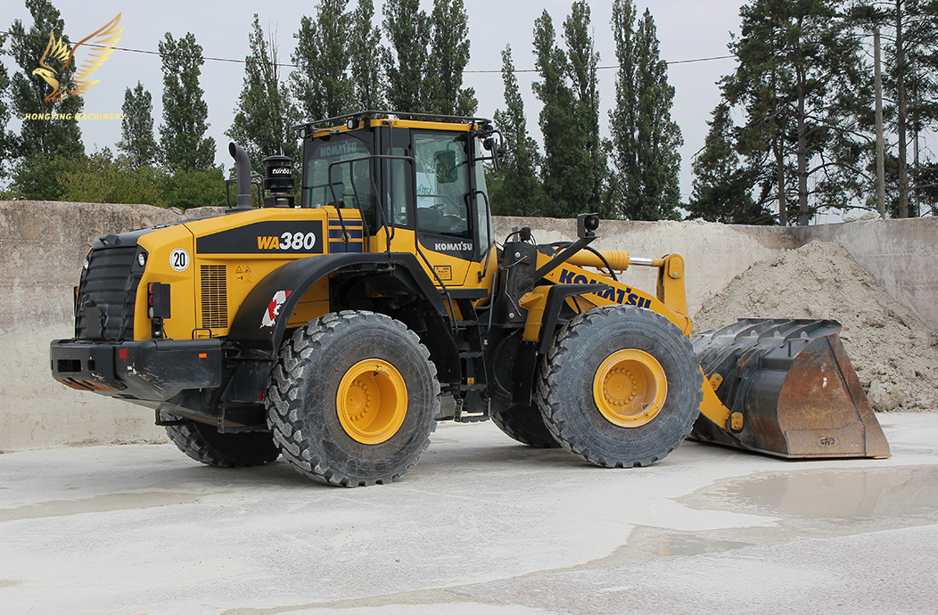 Used Komatsu WA380 Loader
