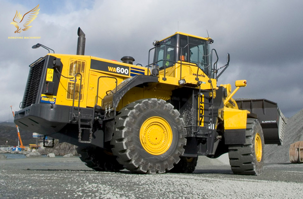 Used Komatsu WA600 Loader