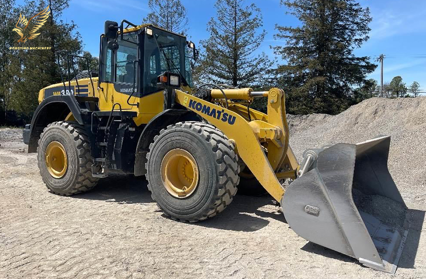 Used Komatsu WA380 Loader