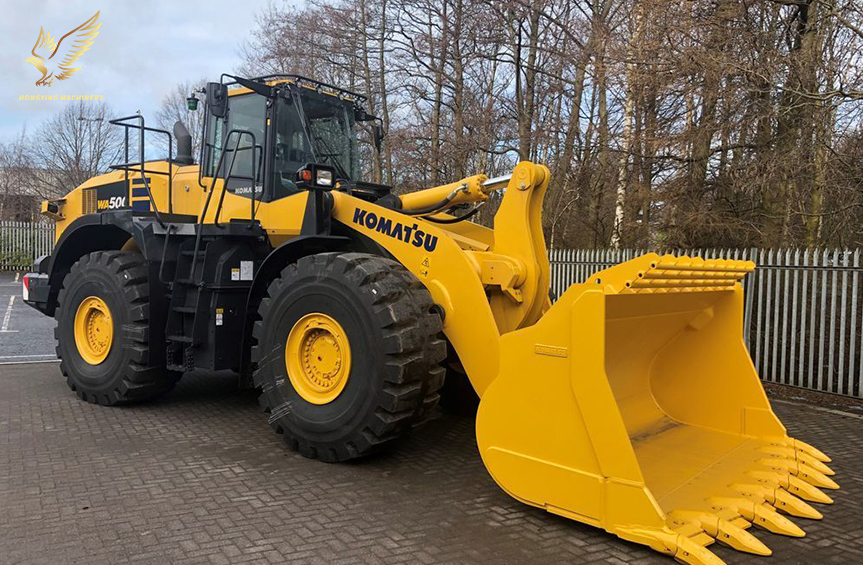 Used Komatsu WA500 Loader