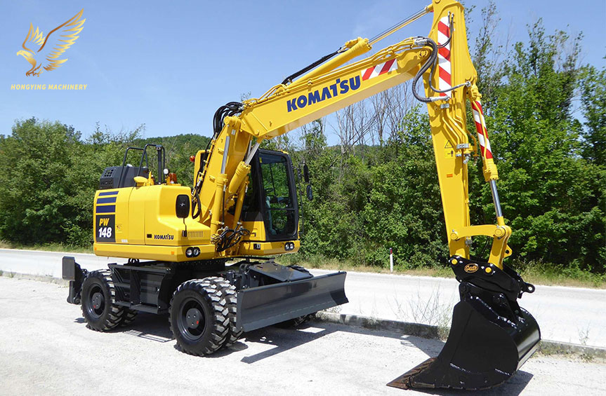 Used KOMATSU Wheel Excavator